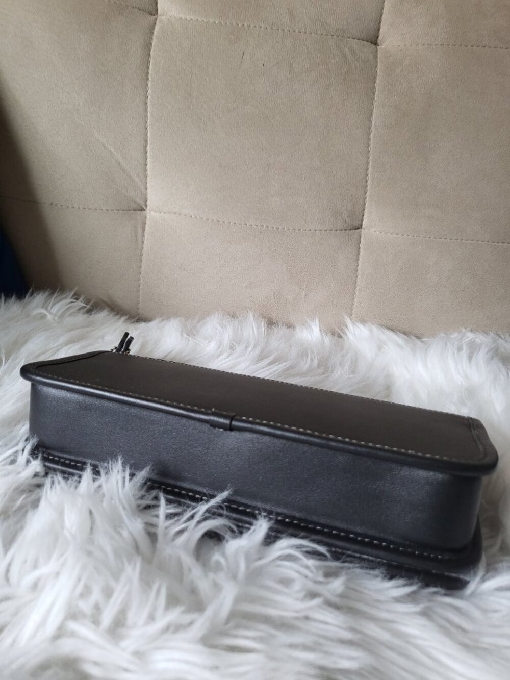 The Coach Originals Dinky Bag in Black and Brass hardware CW641 - Picture 4 of 9